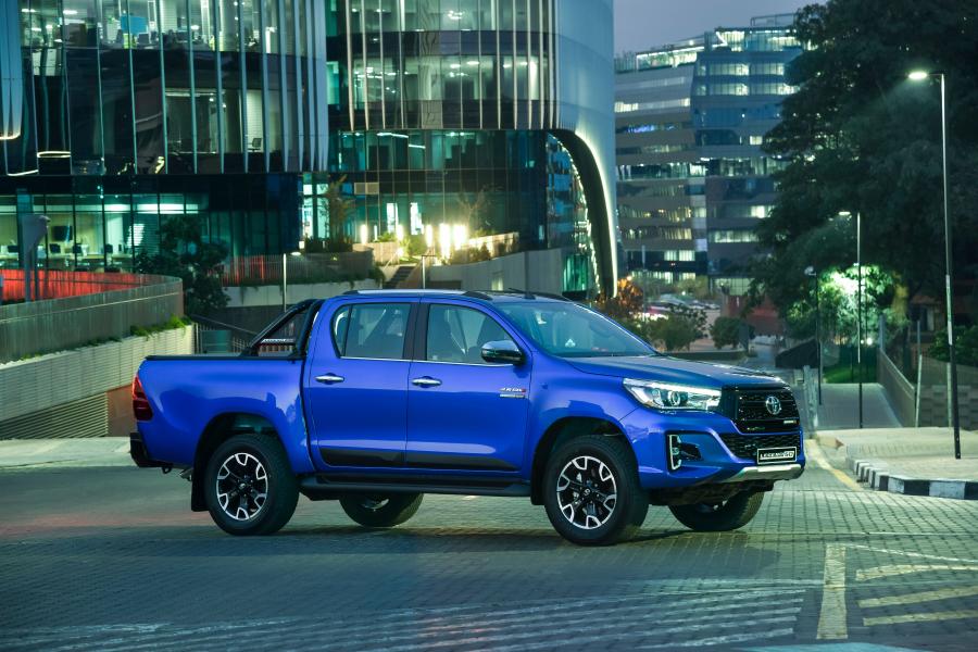  Toyota Hilux Legende 50 Double Cab 2019 года  (ZA) (фото 4 из 43)
